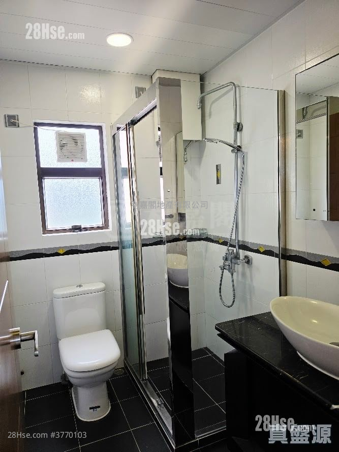 云景台 售盘 3 房 1,065 平方尺