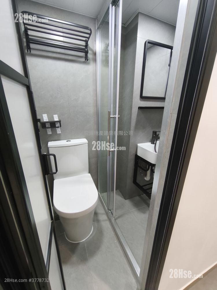 Honland Building Rental 1 Bathroom 170 ft²
