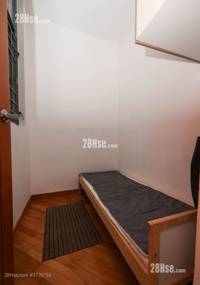 Tung Chung Crescent Rental 803 ft²