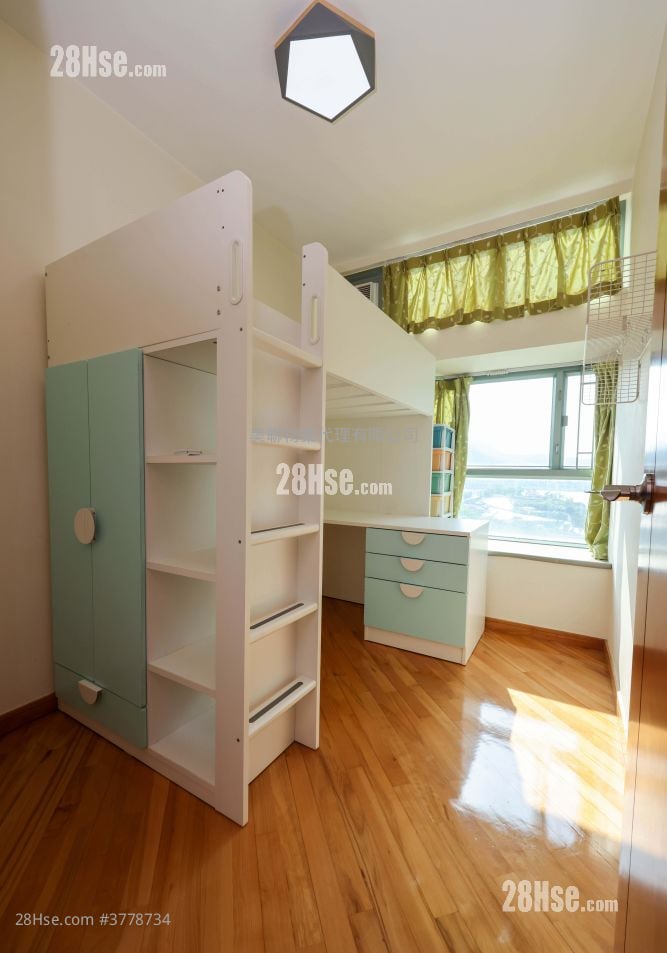 Tung Chung Crescent Rental 803 ft²