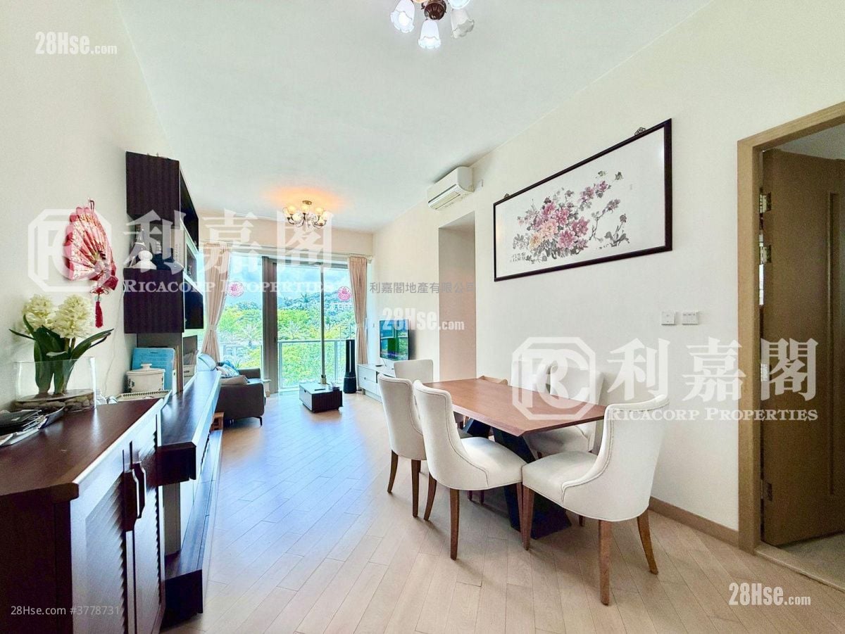 逸珑园 售盘 4 房 , 2 浴室 986 平方尺