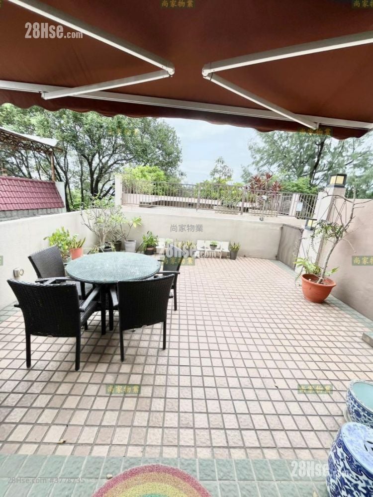 Rainbow Lodge Sell 3 Bedrooms , 2 Bathrooms 1,295 ft²