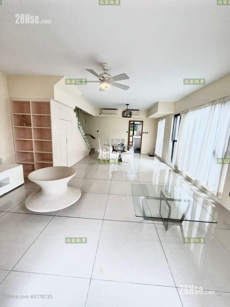 Rainbow Lodge Sell 3 Bedrooms , 2 Bathrooms 1,295 ft²