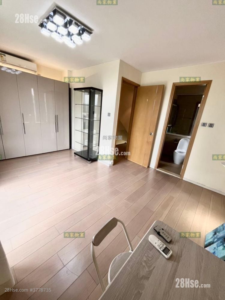 Rainbow Lodge Sell 3 Bedrooms , 2 Bathrooms 1,295 ft²