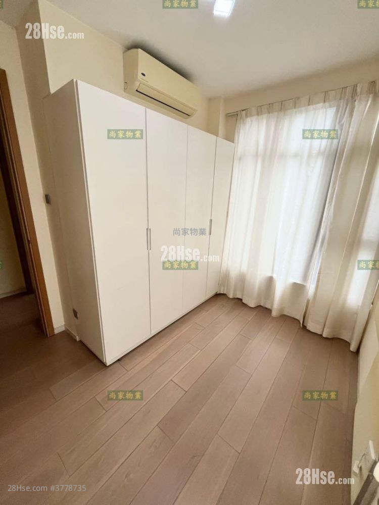 Rainbow Lodge Sell 3 Bedrooms , 2 Bathrooms 1,295 ft²