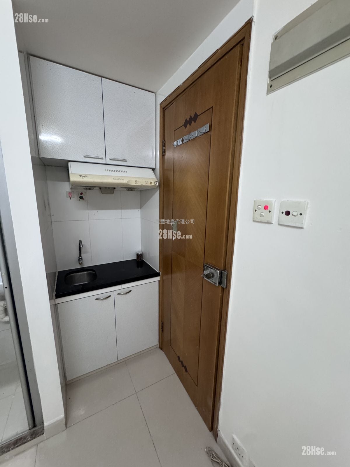 长沙湾道98-100号 租盘 开放式间隔 , 1 浴室 80 平方尺