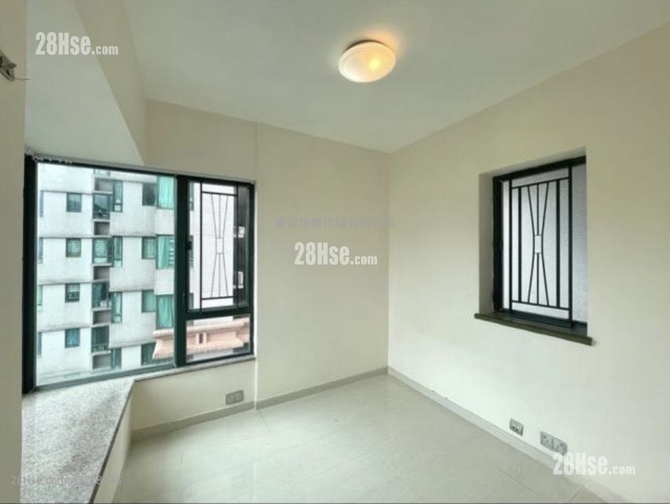 The Metro City Rental 2 Bedrooms 441 ft²