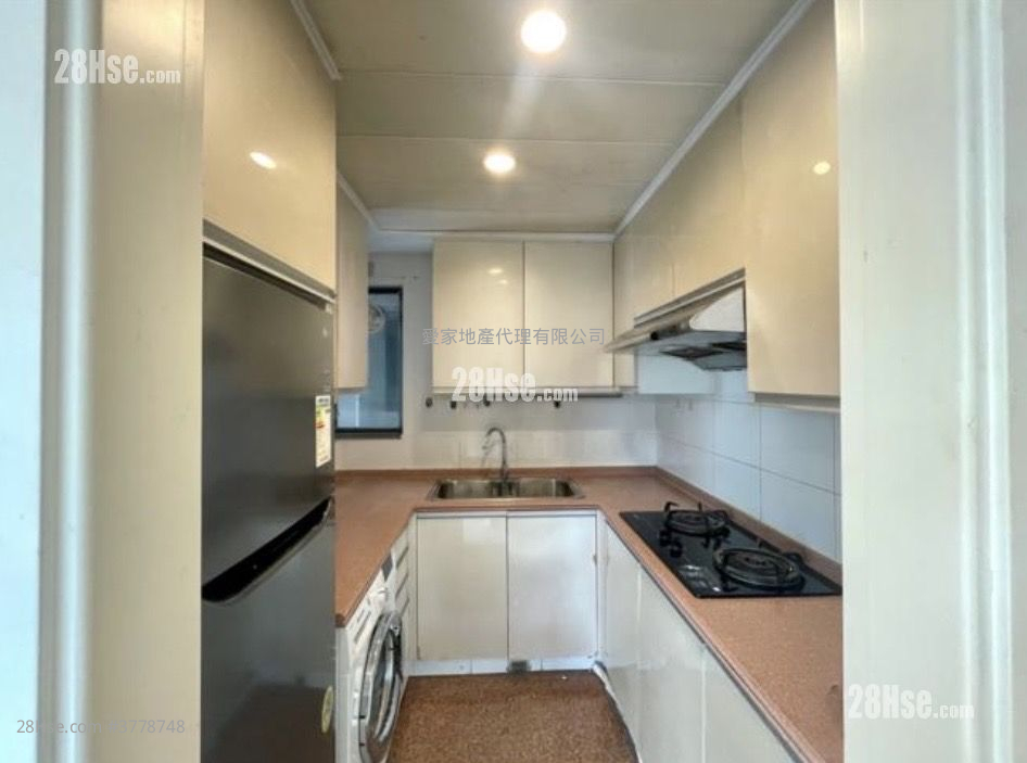 The Metro City Rental 2 Bedrooms 441 ft²