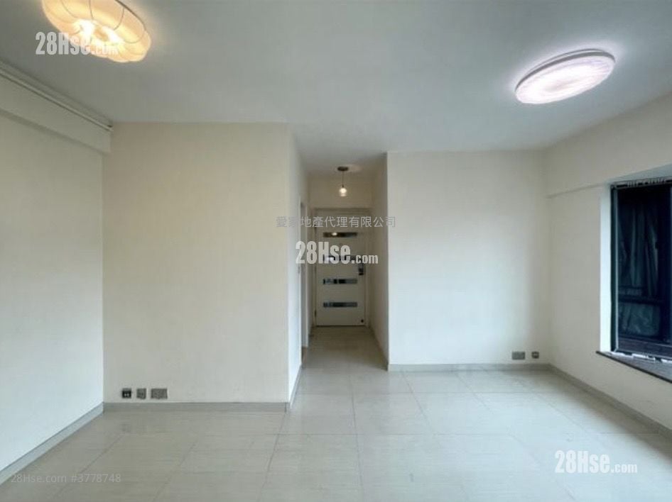 The Metro City Rental 2 Bedrooms 441 ft²