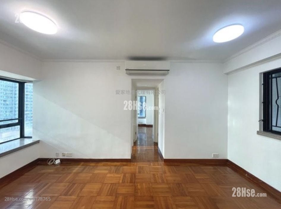 The Metro City Rental 2 Bedrooms 470 ft²