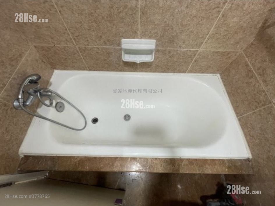 The Metro City Rental 2 Bedrooms 470 ft²