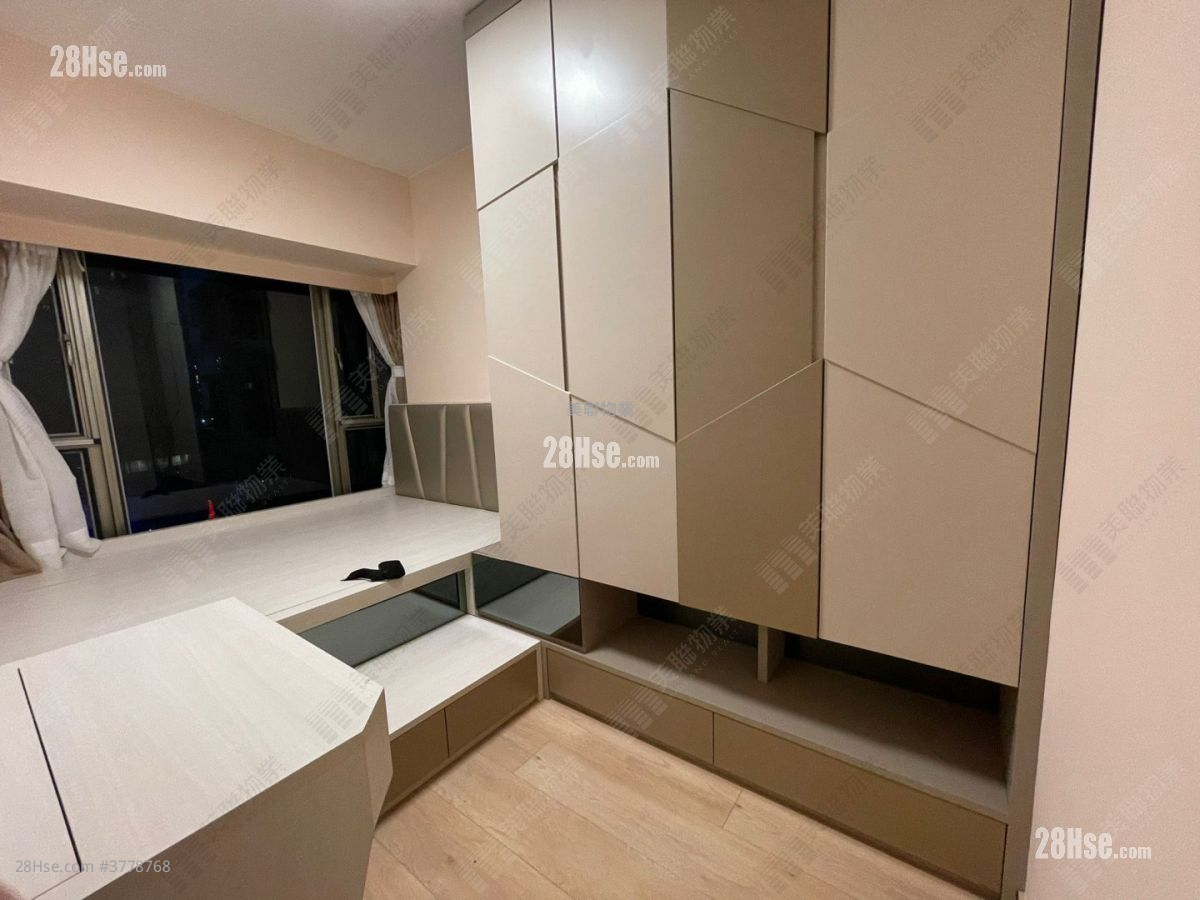 Tseung Kwan O Plaza Sell 2 Bedrooms , 1 Bathroom 432 ft²