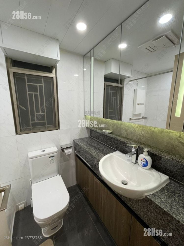 Tseung Kwan O Plaza Sell 2 Bedrooms , 1 Bathroom 432 ft²