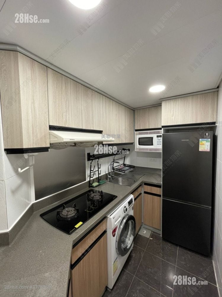Tseung Kwan O Plaza Sell 2 Bedrooms , 1 Bathroom 432 ft²