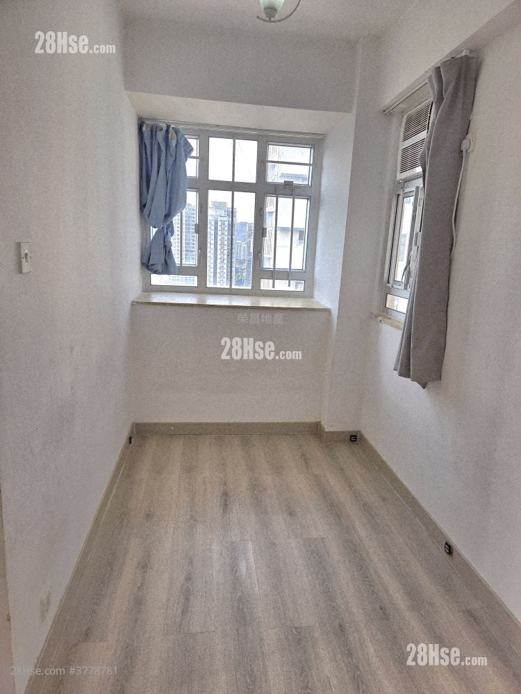 Lai Bo Building Sell 1 Bedroom , 1 Bathroom 248 ft²