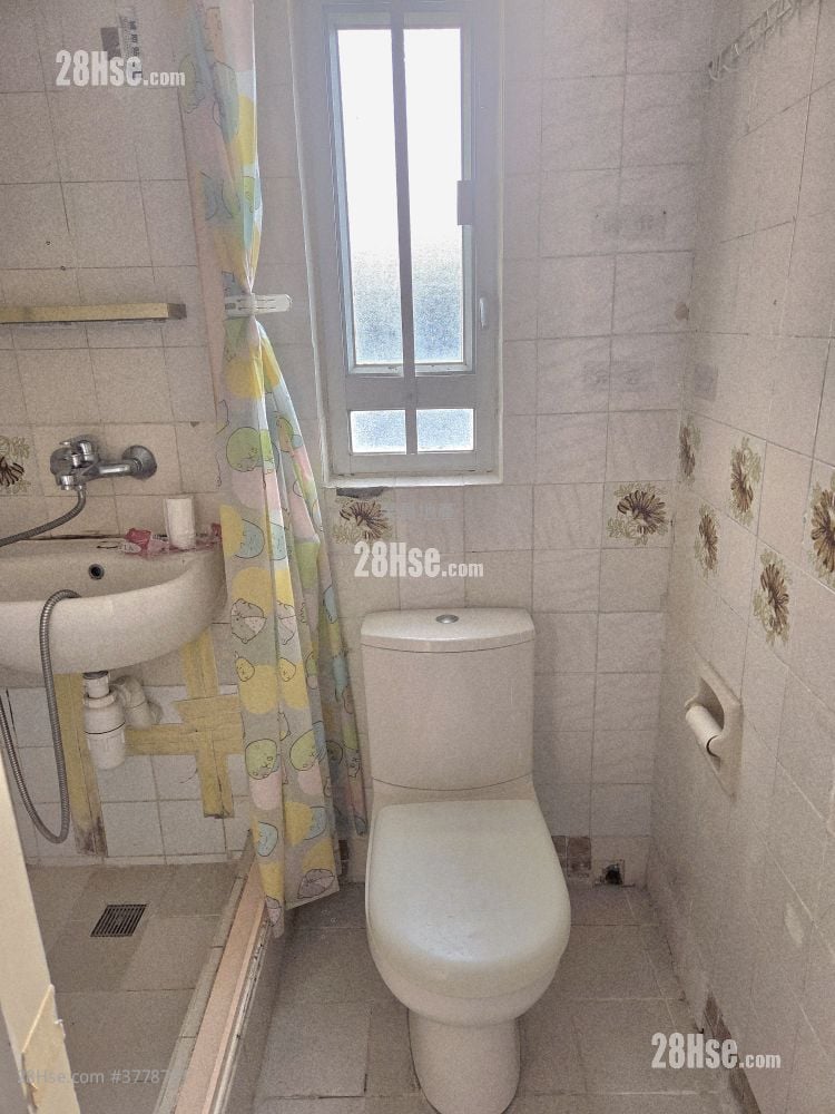 Lai Bo Building Sell 1 Bedroom , 1 Bathroom 248 ft²