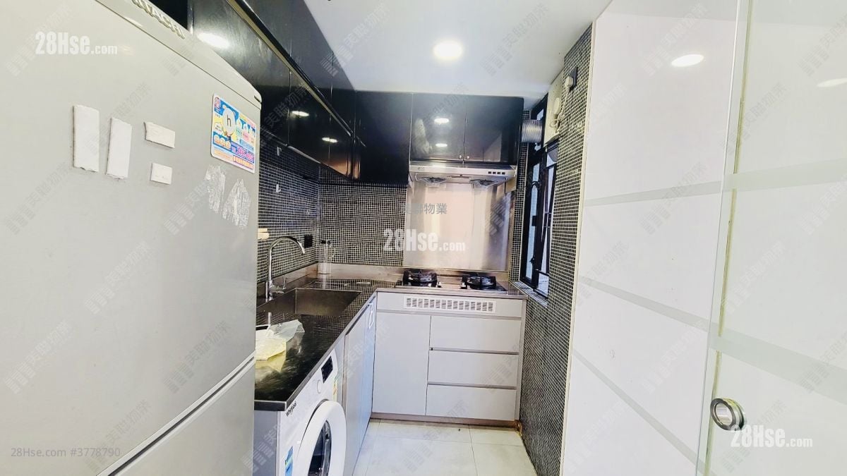 Kornhill Sell 3 Bedrooms 596 ft²