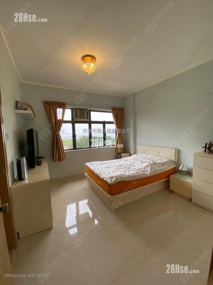 Victoria Court Sell 3 Bedrooms , 3 Bathrooms 1,592 ft²