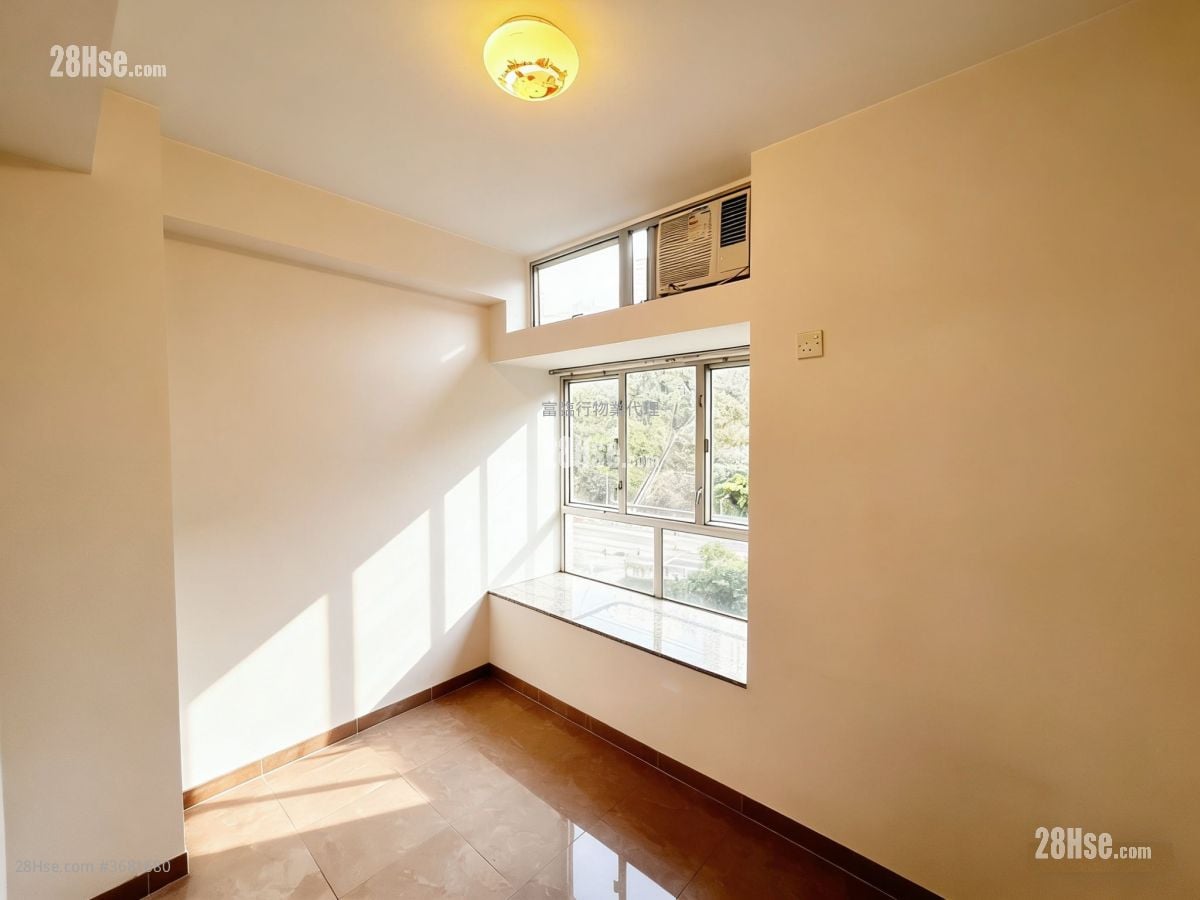 Billion Court Sell 2 Bedrooms , 1 Bathroom 370 ft²