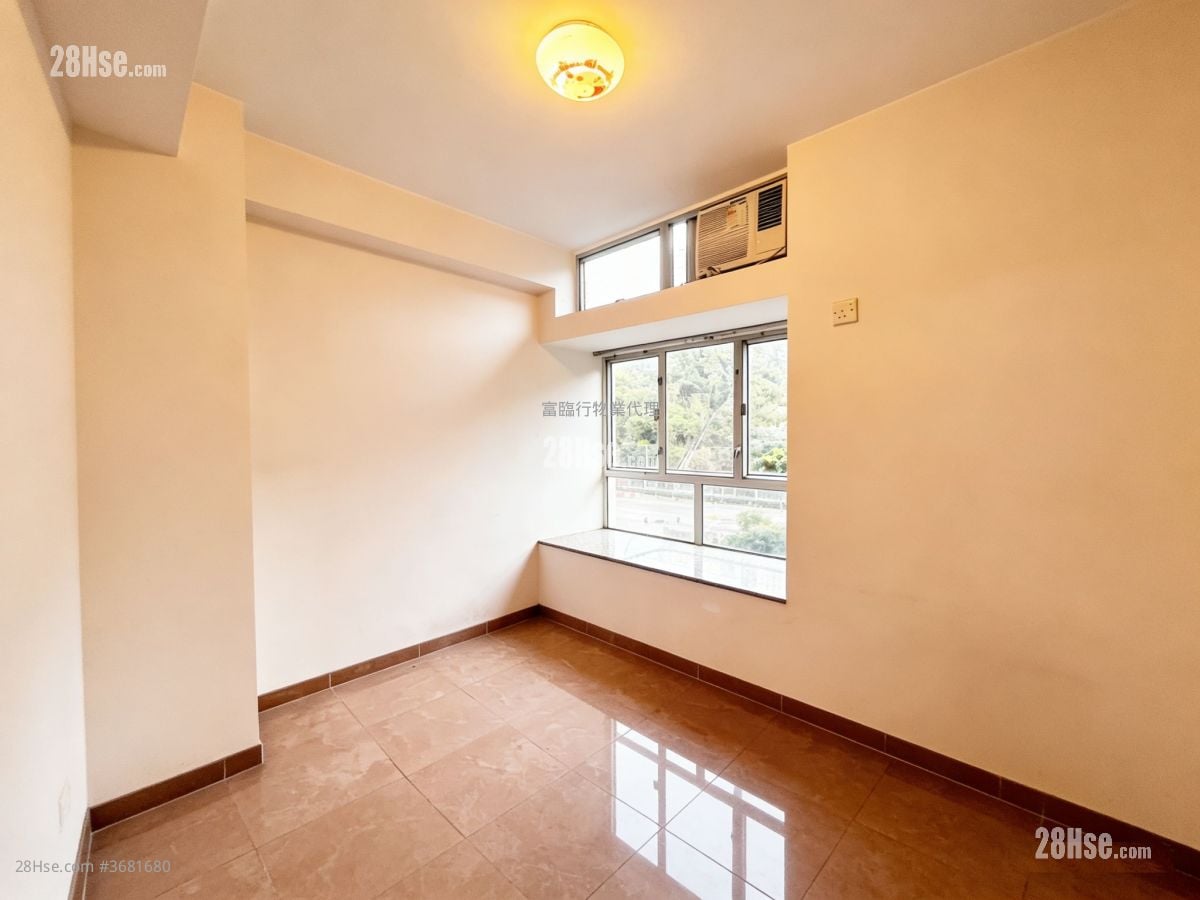 Billion Court Sell 2 Bedrooms , 1 Bathroom 370 ft²