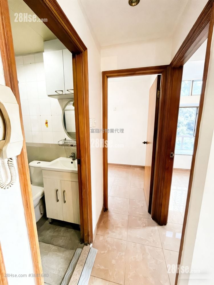 Billion Court Sell 2 Bedrooms , 1 Bathroom 370 ft²