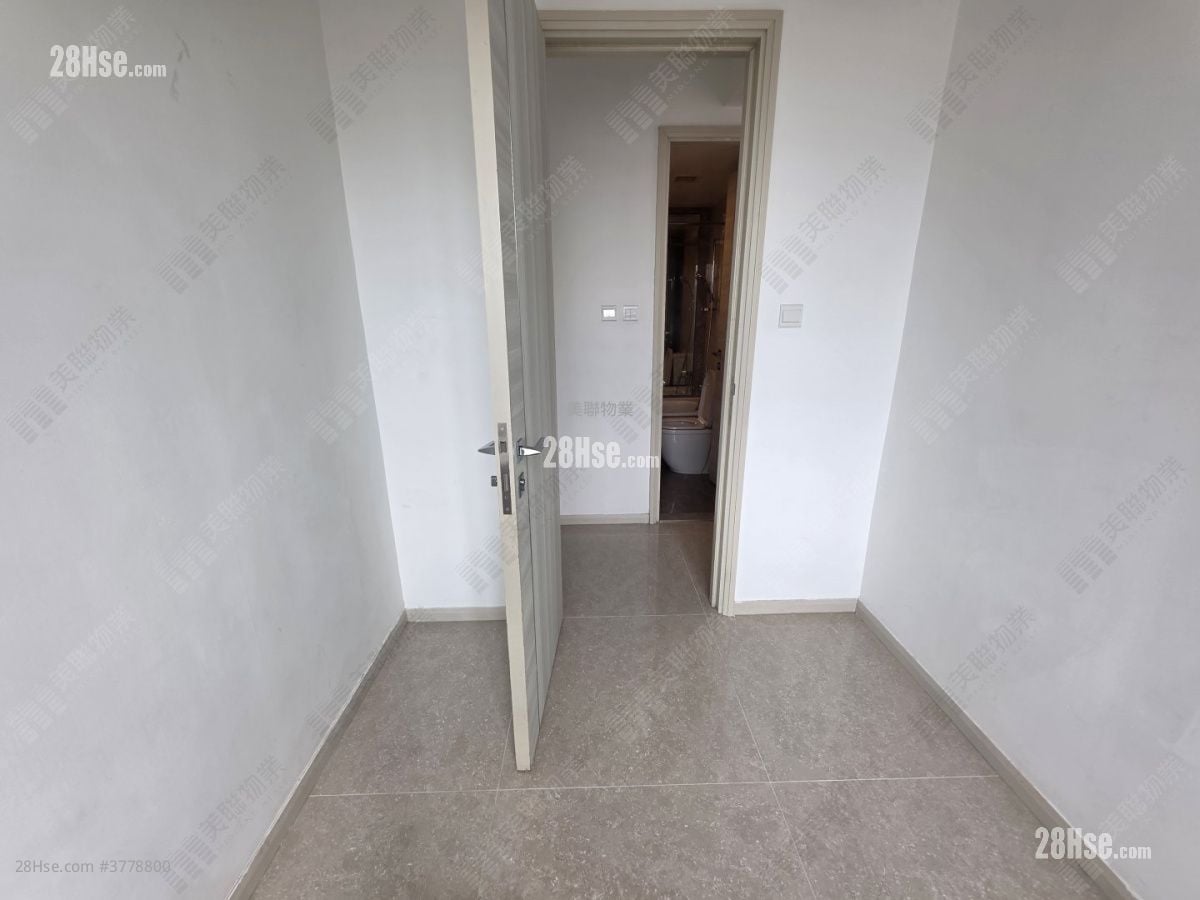 世宙 租盘 3 房 , 2 浴室 646 平方尺