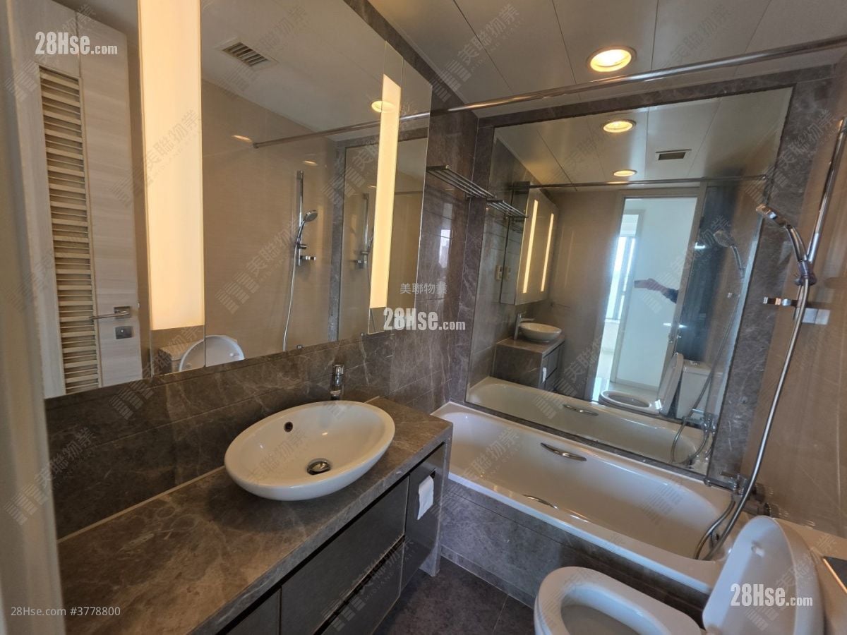 世宙 租盘 3 房 , 2 浴室 646 平方尺