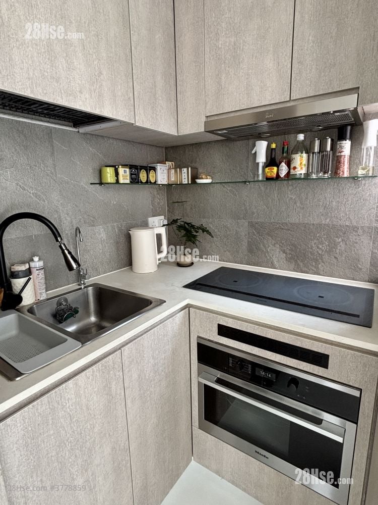 Ka Fung Building Sell Studio , 1 Bathroom 279 ft²