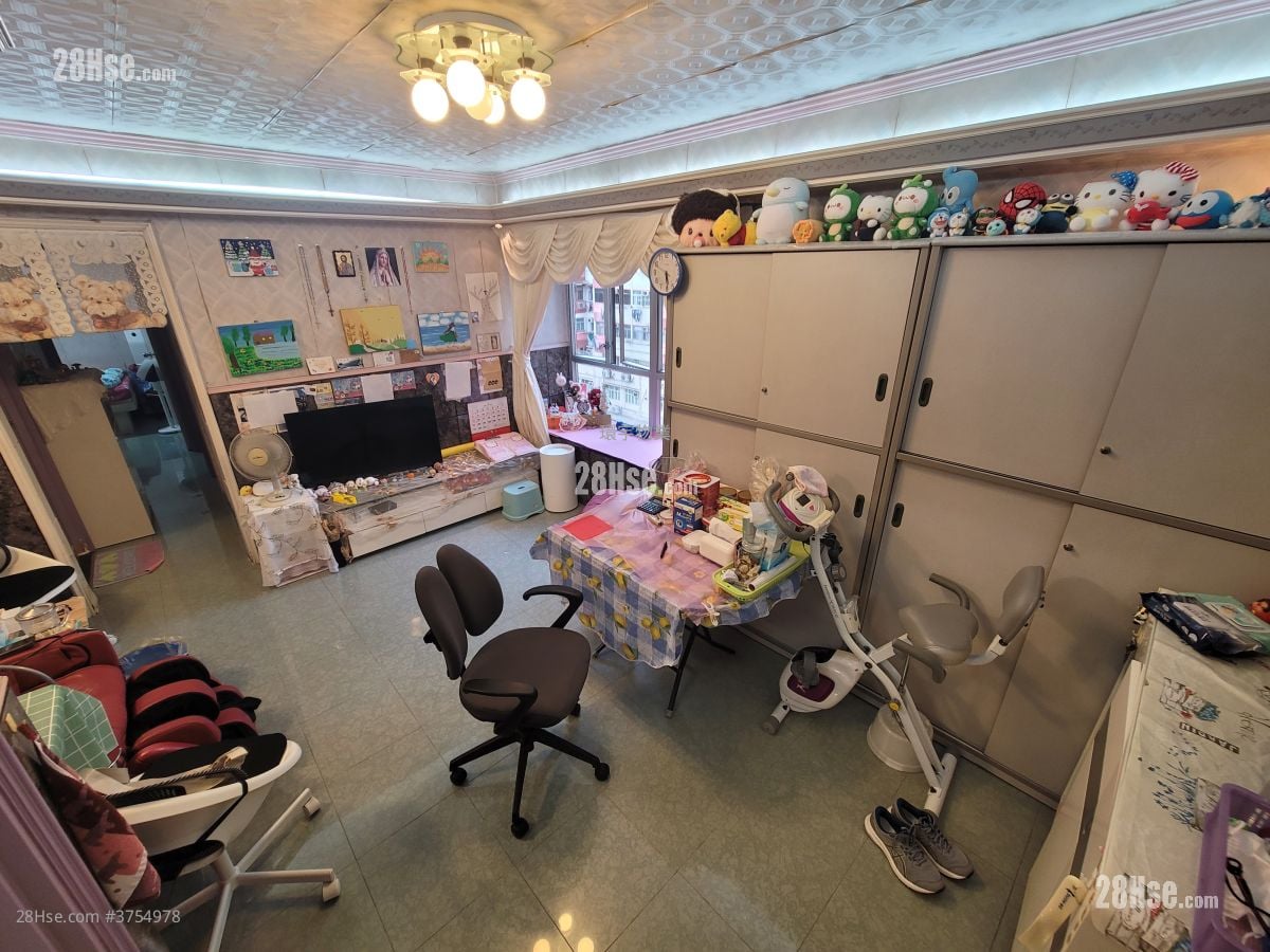 宝石大厦 售盘 3 房 , 2 浴室 600 平方尺