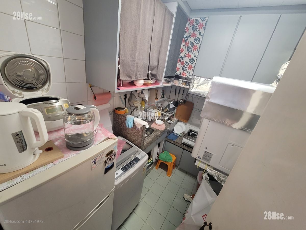 宝石大厦 售盘 3 房 , 2 浴室 600 平方尺