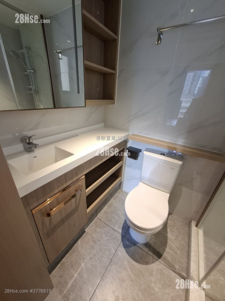 Bright Moon Rental 1 Bedroom , 1 Bathroom 284 ft²