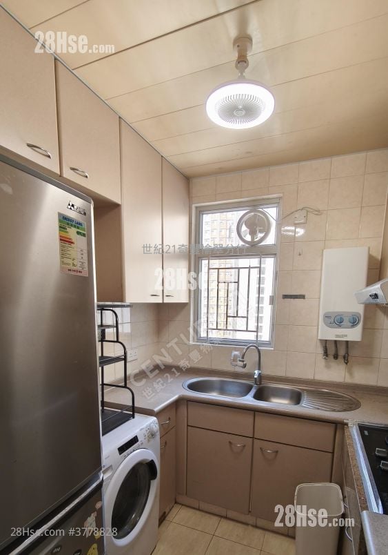 Yu Chui Court Rental 2 Bedrooms , 1 Bathroom 510 ft²