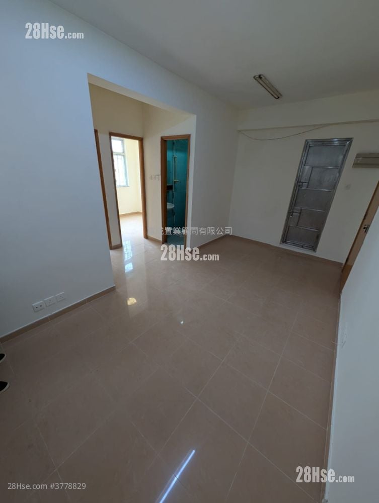 Foo Yue Building Sell 2 Bedrooms , 1 Bathroom 357 ft²