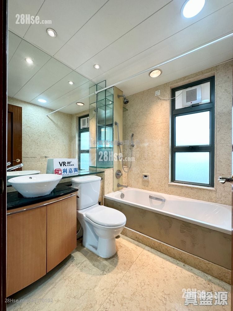 海天峰 售盘 3 房 935 平方尺