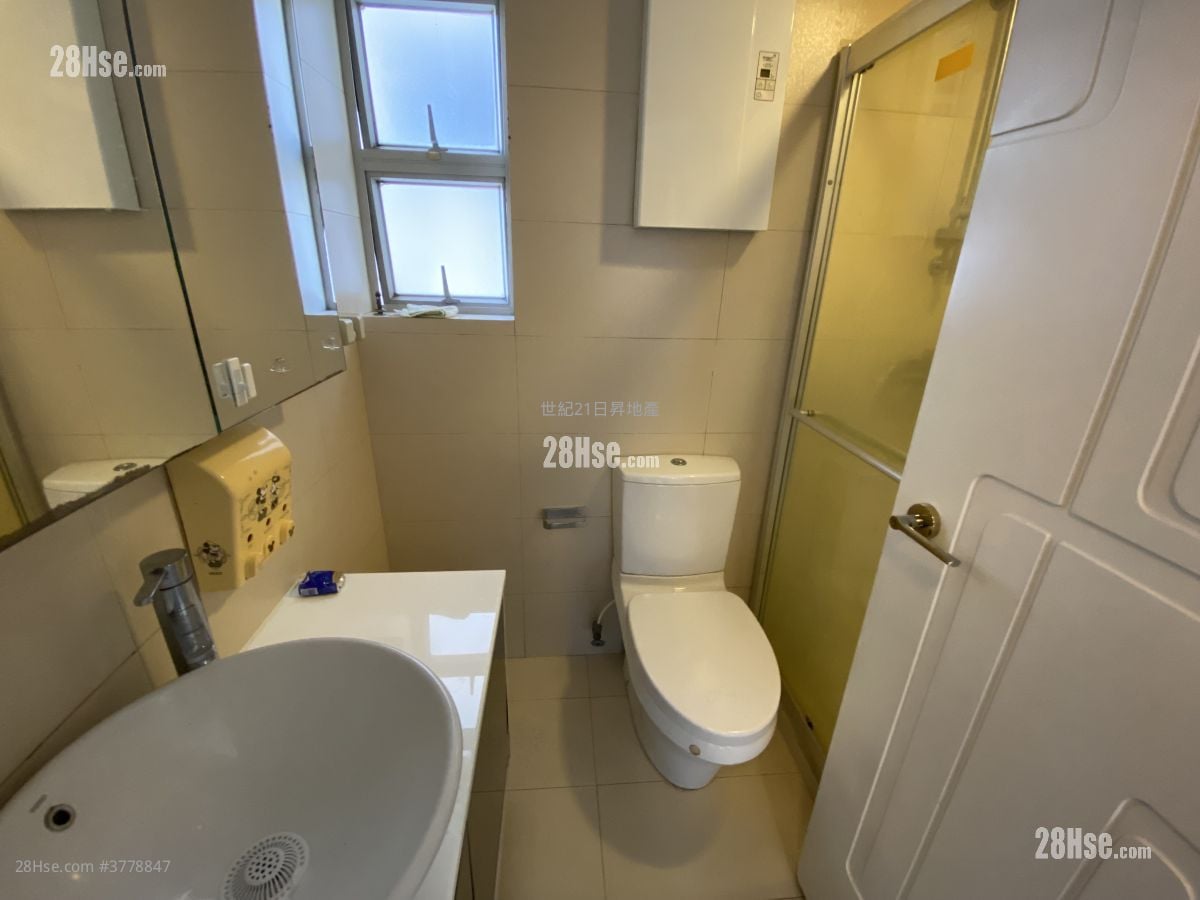 Island Place Sell 3 Bedrooms , 2 Bathrooms 788 ft²