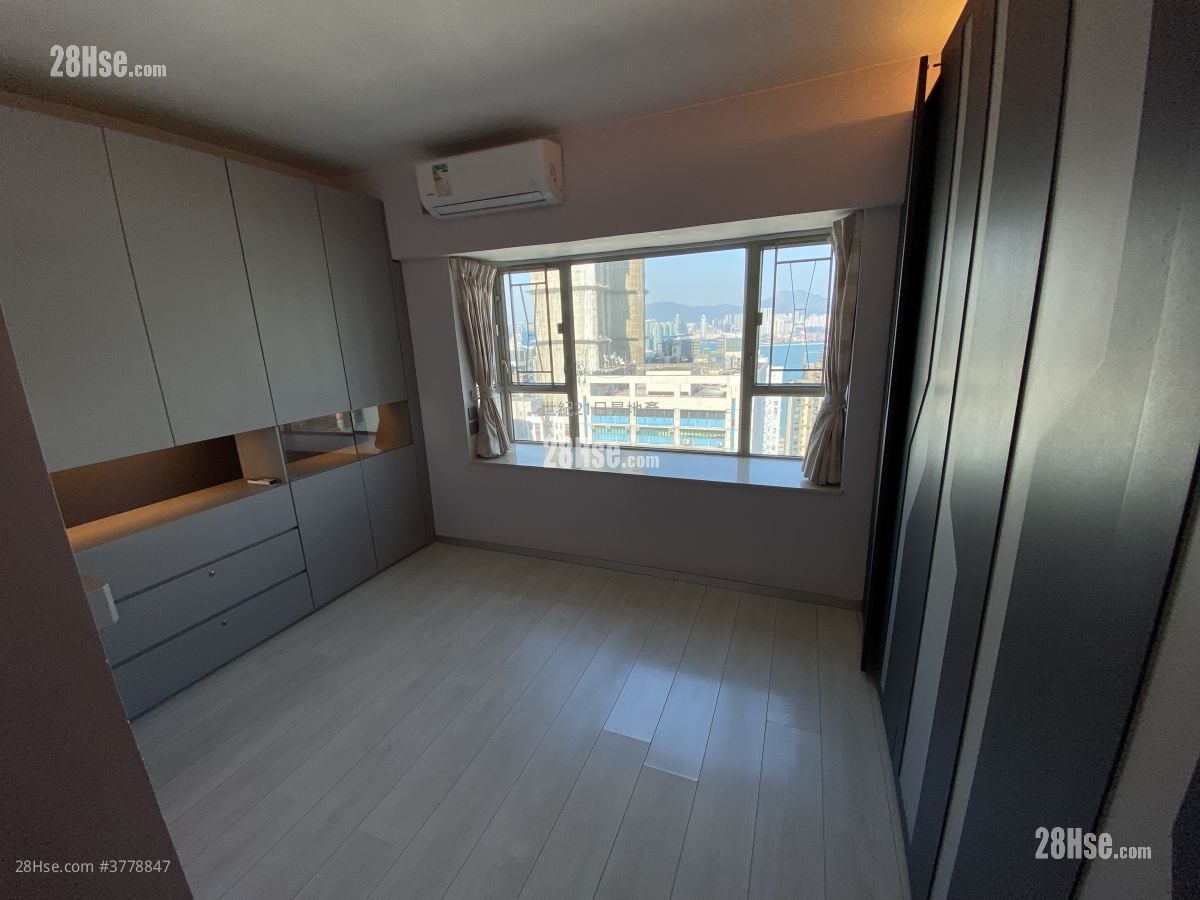 Island Place Sell 3 Bedrooms , 2 Bathrooms 788 ft²