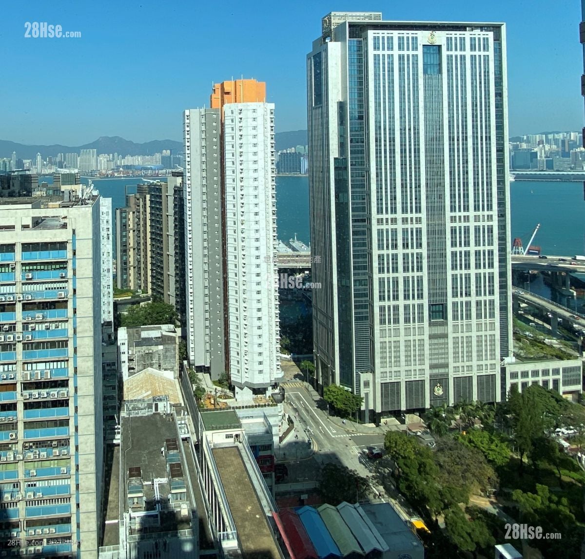 Island Place Sell 3 Bedrooms , 2 Bathrooms 788 ft²