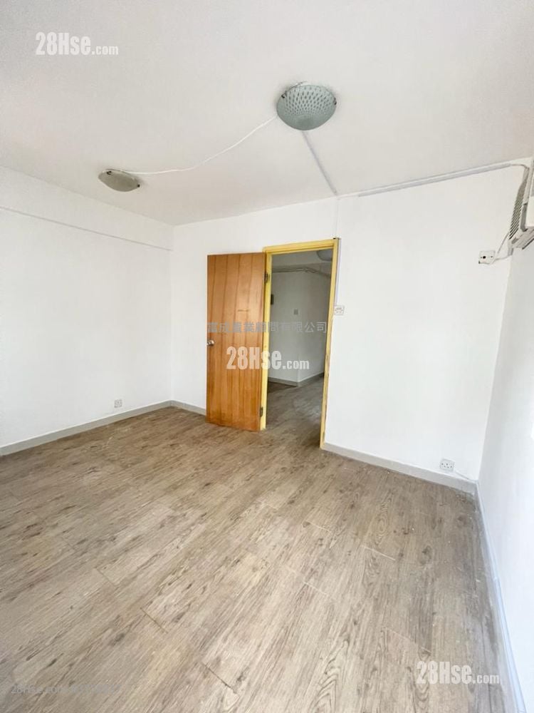 村屋 售盘 1 房 , 1 浴室 300 平方尺