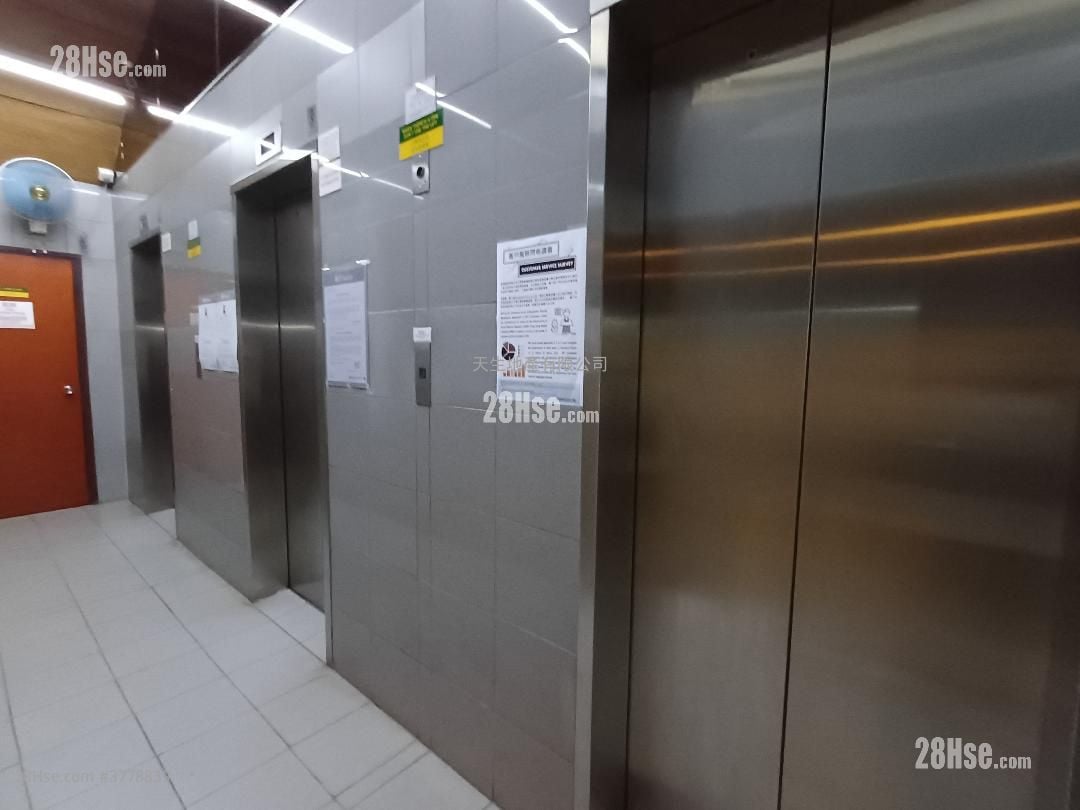 Fortress Metro Tower Rental 3 Bedrooms , 1 Bathroom 565 ft²