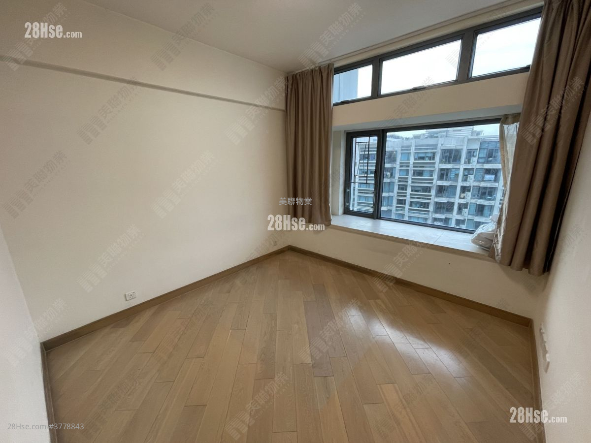 溋玥天赋海湾 售盘 3 房 1,053 平方尺