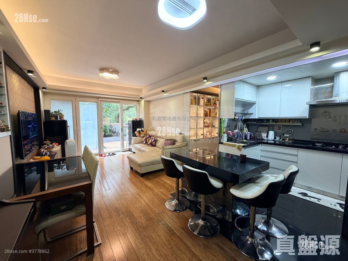 Tai Po Garden Sell 3 Bedrooms 803 ft²