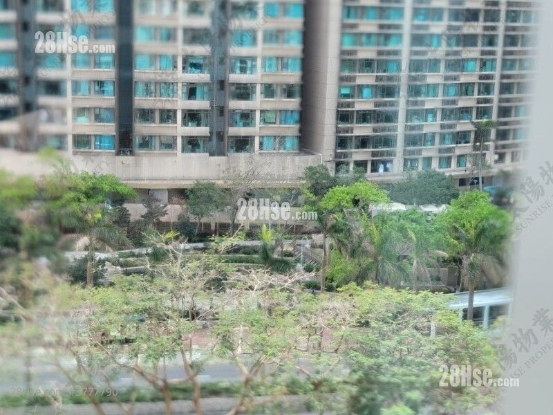 Hunghom Bay Centre Sell 2 Bedrooms 415 ft²