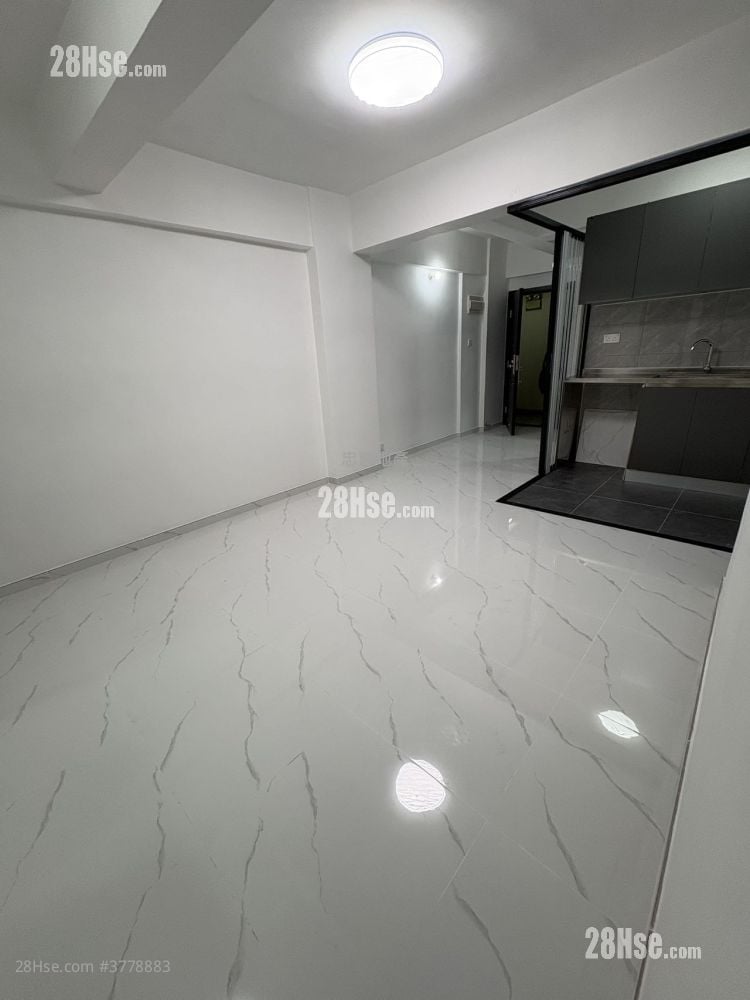 Golden Jubilee House Sell 3 Bedrooms , 1 Bathroom 616 ft²