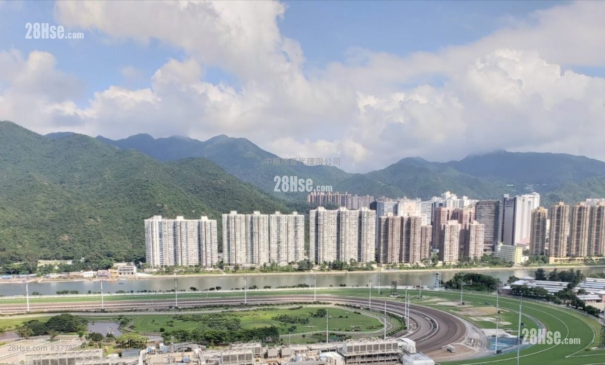 Royal Ascot Sell 3 Bedrooms , 3 Bathrooms 974 ft²