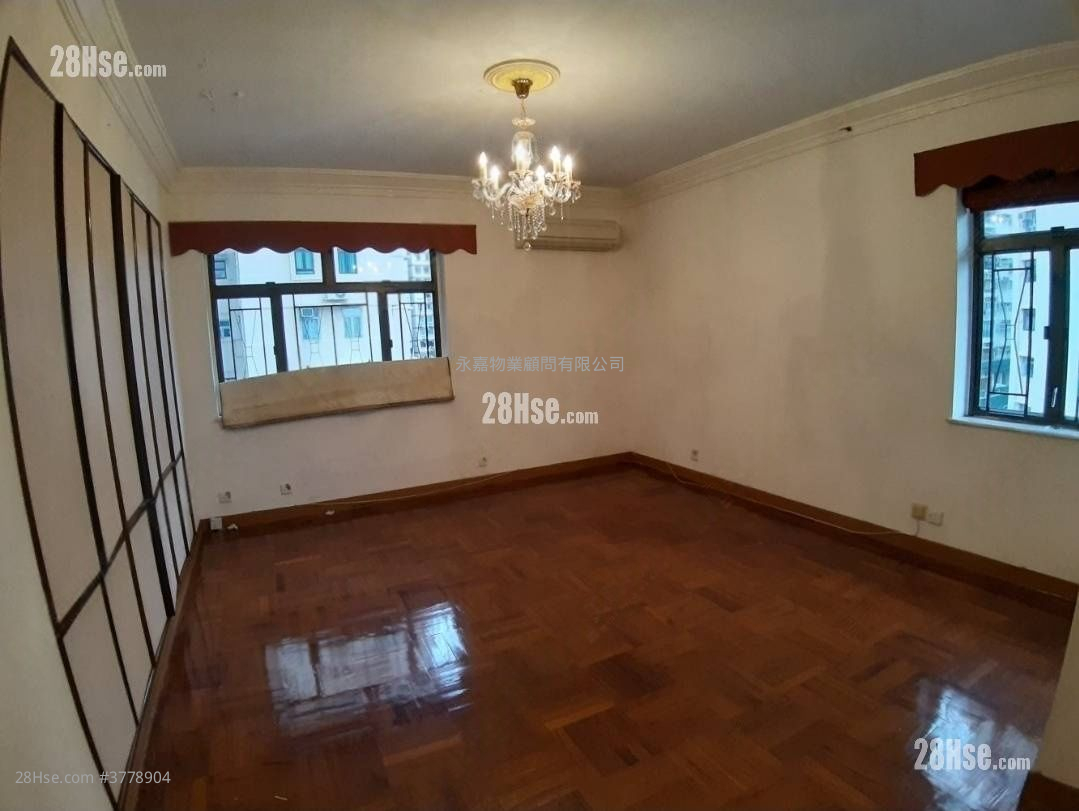 Harcourt Garden Sell 3 Bedrooms , 2 Bathrooms 1,830 ft²