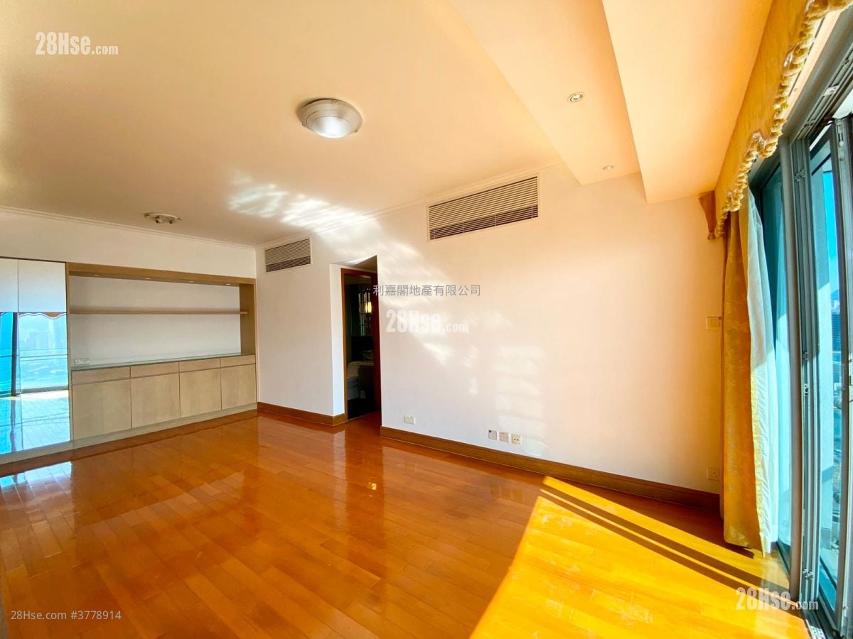 The Harbourside Rental 3 Bedrooms , 2 Bathrooms 1,051 ft²