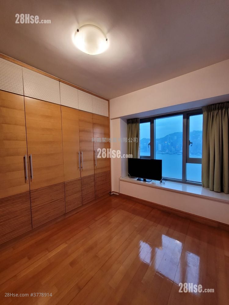 The Harbourside Rental 3 Bedrooms , 2 Bathrooms 1,051 ft²