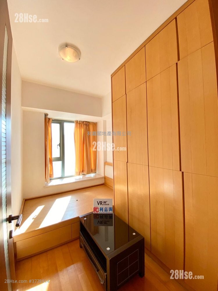 The Harbourside Rental 3 Bedrooms , 2 Bathrooms 1,051 ft²