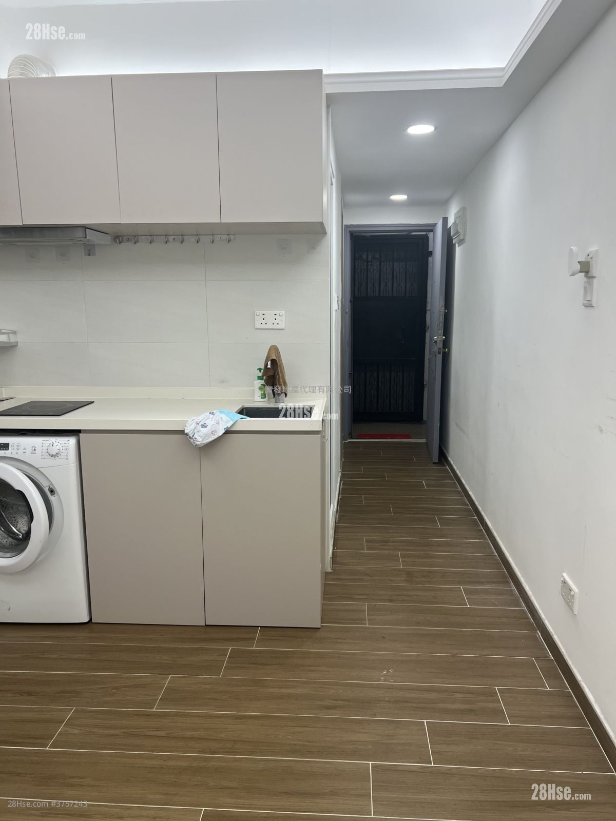 Cheung Hing Mansion Rental 2 Bedrooms , 1 Bathroom 256 ft²
