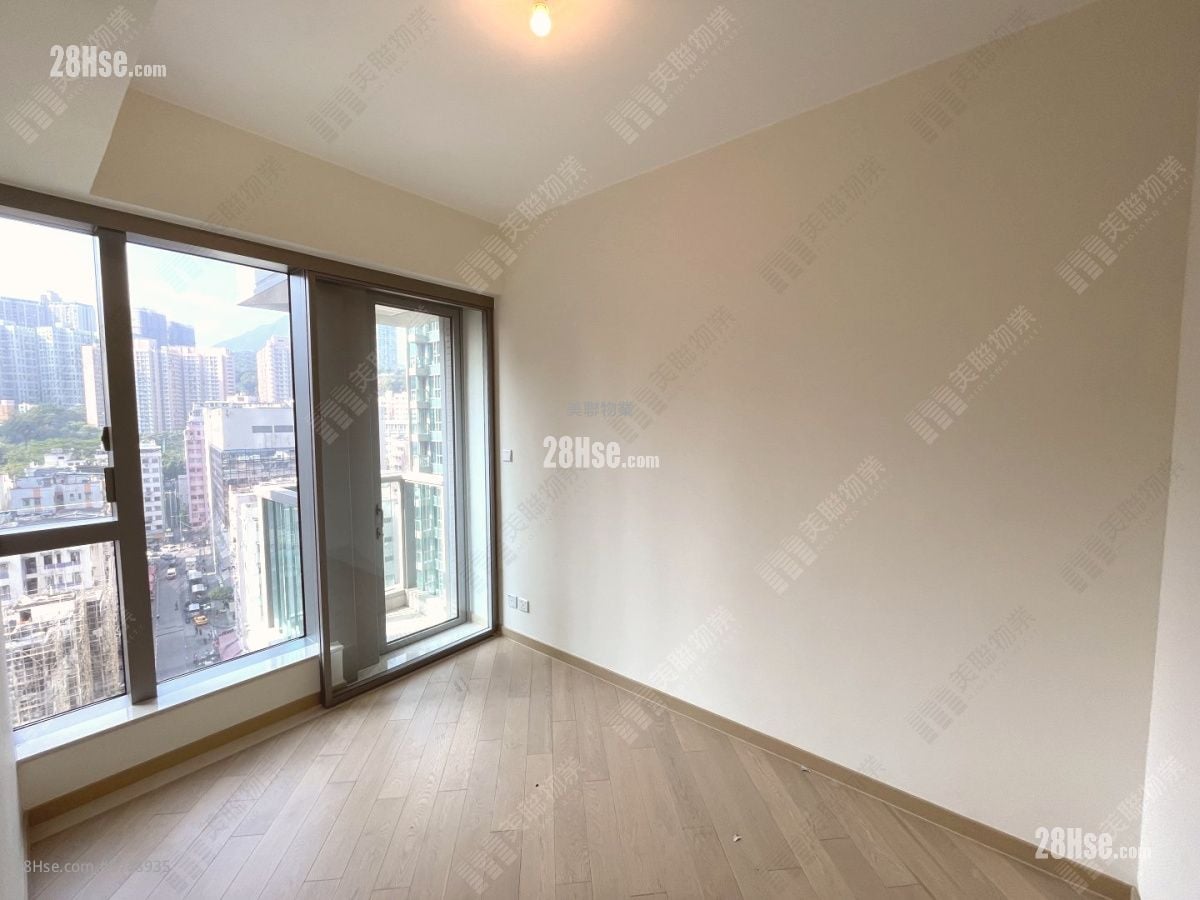 Grand Central Sell 1 Bedroom , 1 Bathroom 333 ft²